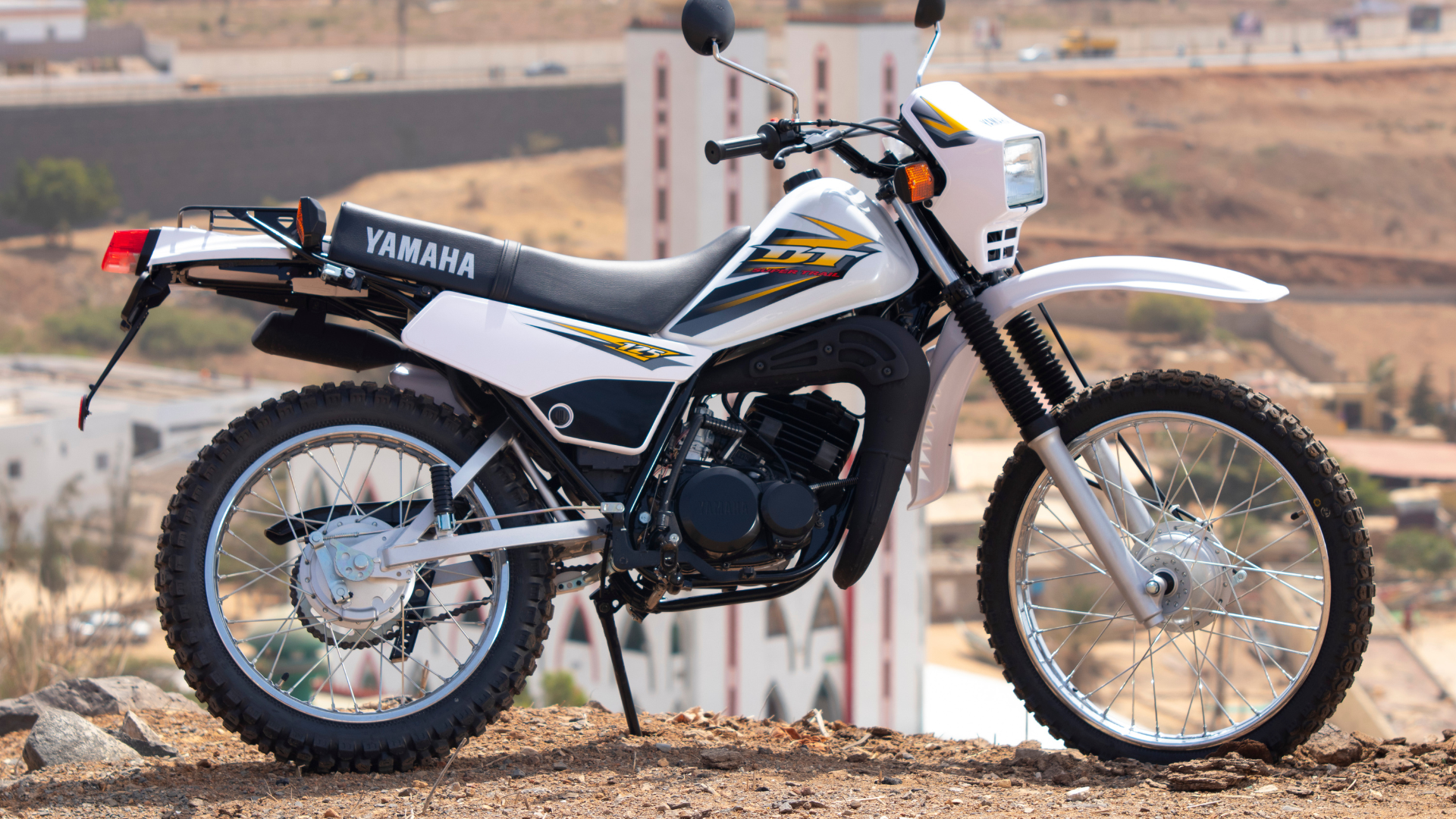DT175